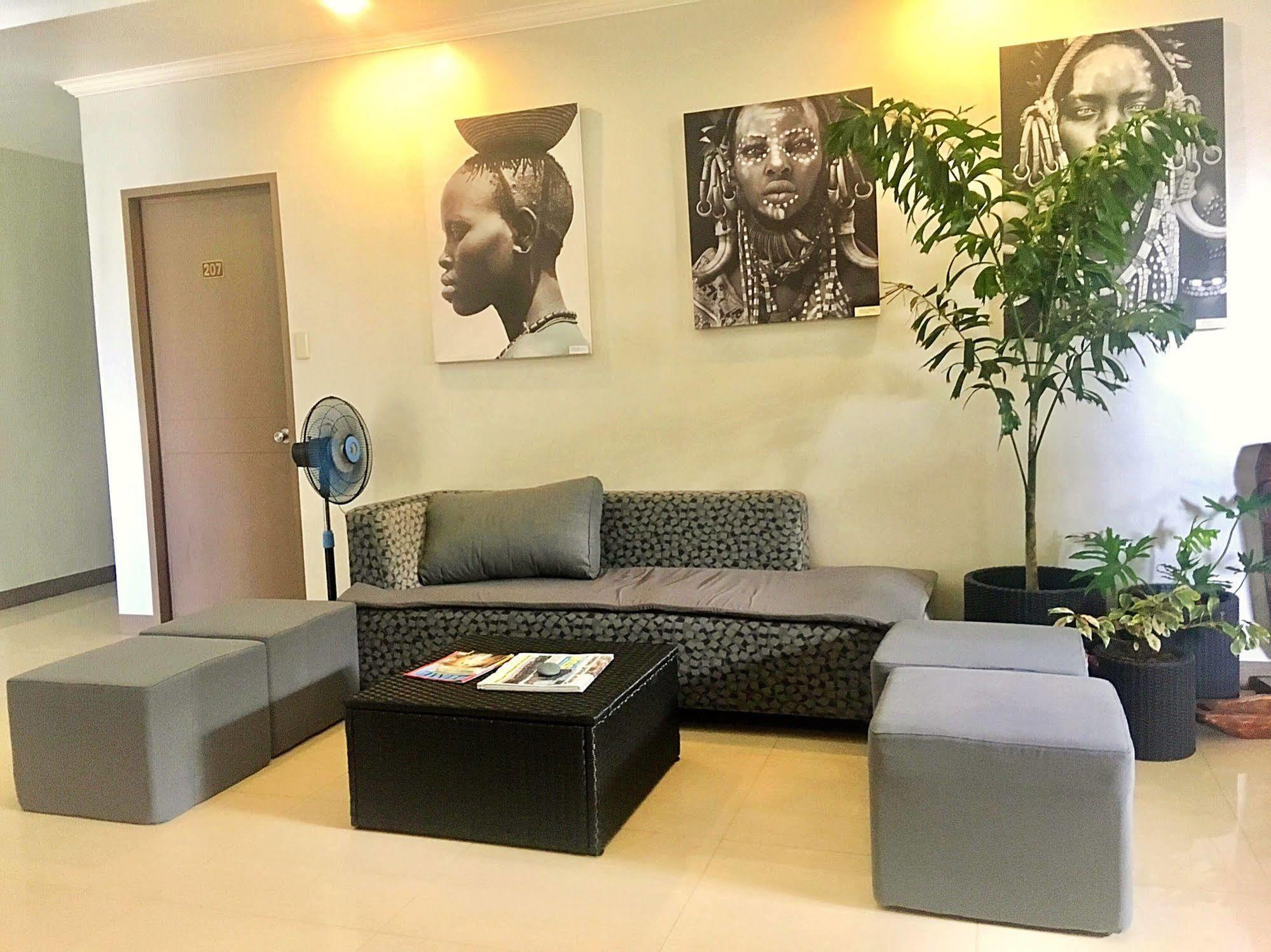 Hotel Tiffany Laoag Dış mekan fotoğraf